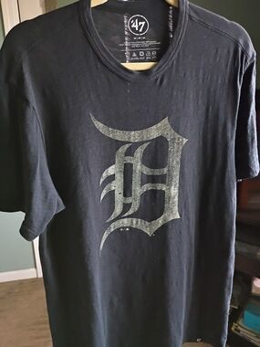 47 Brand Men's Black Detroit D Logo Crewneck T-Shirt